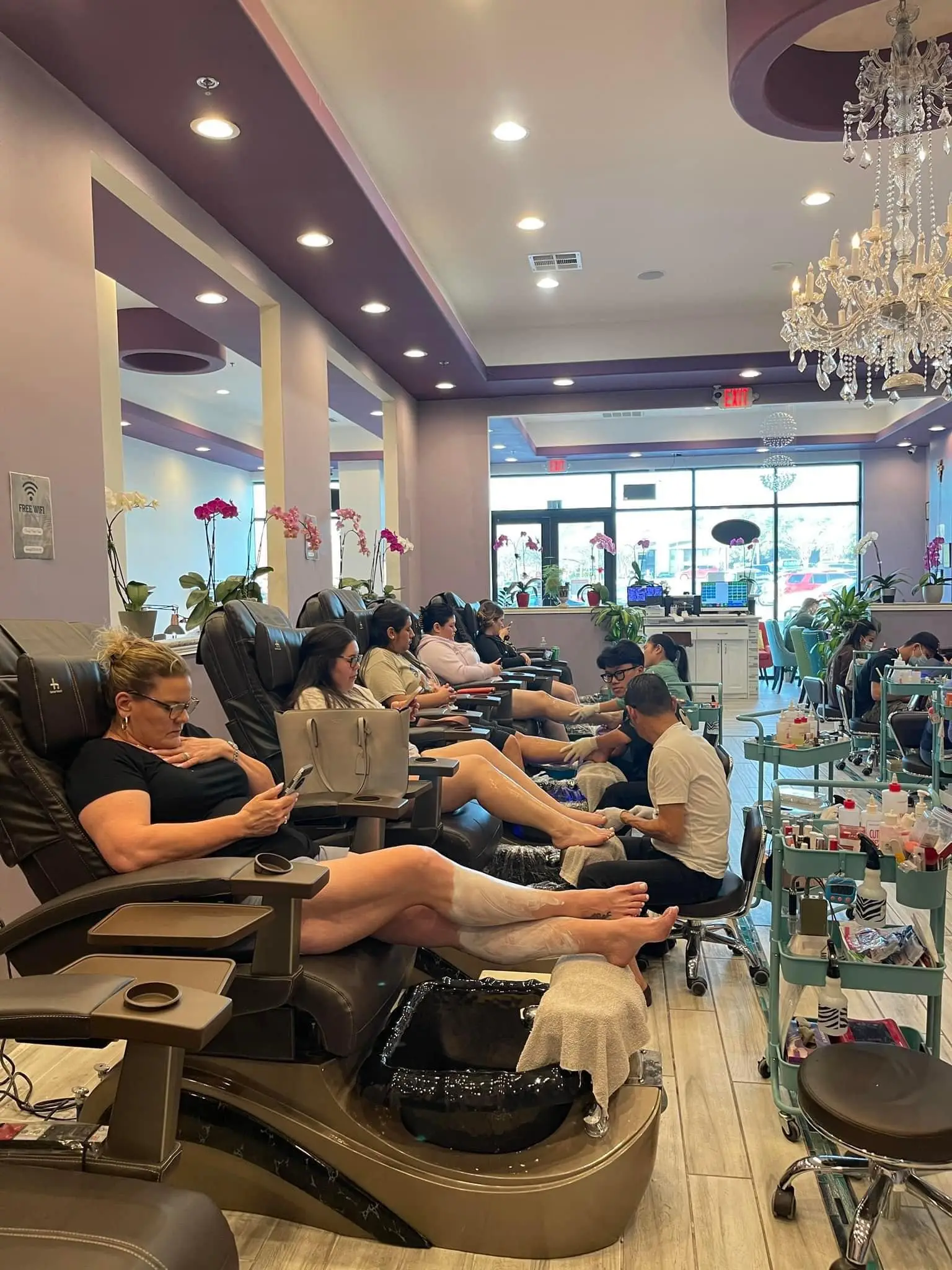 Representative image of the best overall pedicure salon